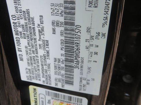 Used 2017 Ford Fusion SE w/ Fusion SE Technology Package FWD image 26