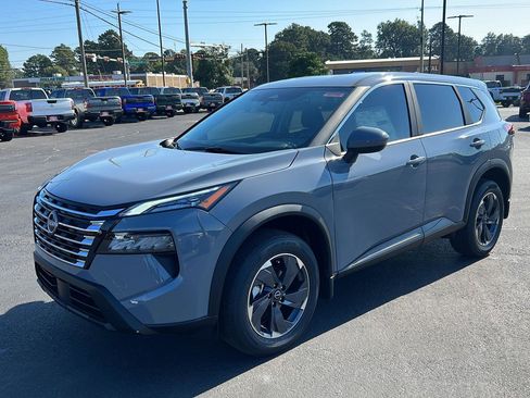 New 2026 Nissan Rogue SV image 8