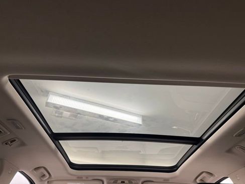 Used 2021 GMC Yukon Denali w/ Denali Premium Package image 28