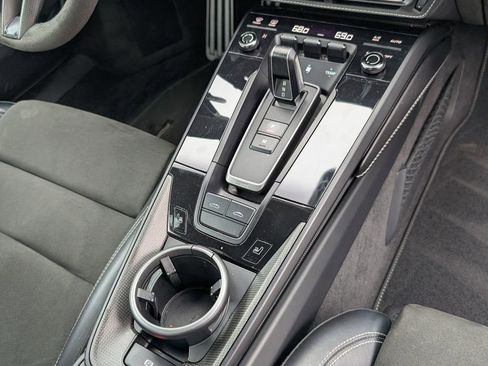 Certified 2022 Porsche 911 Targa 4 GTS image 15