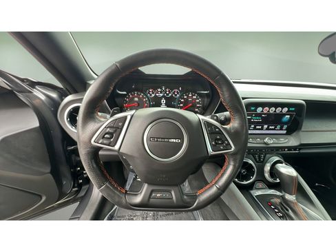 Used 2017 Chevrolet Camaro LT RWD image 22
