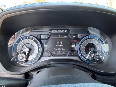 Used 2022 RAM 1500 Limited AWD/4WD image 13
