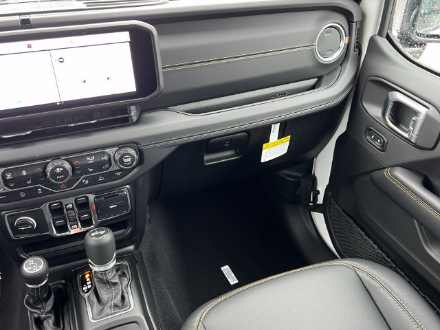 New 2027 Jeep Wrangler Unlimited Sahara AWD/4WD image 29