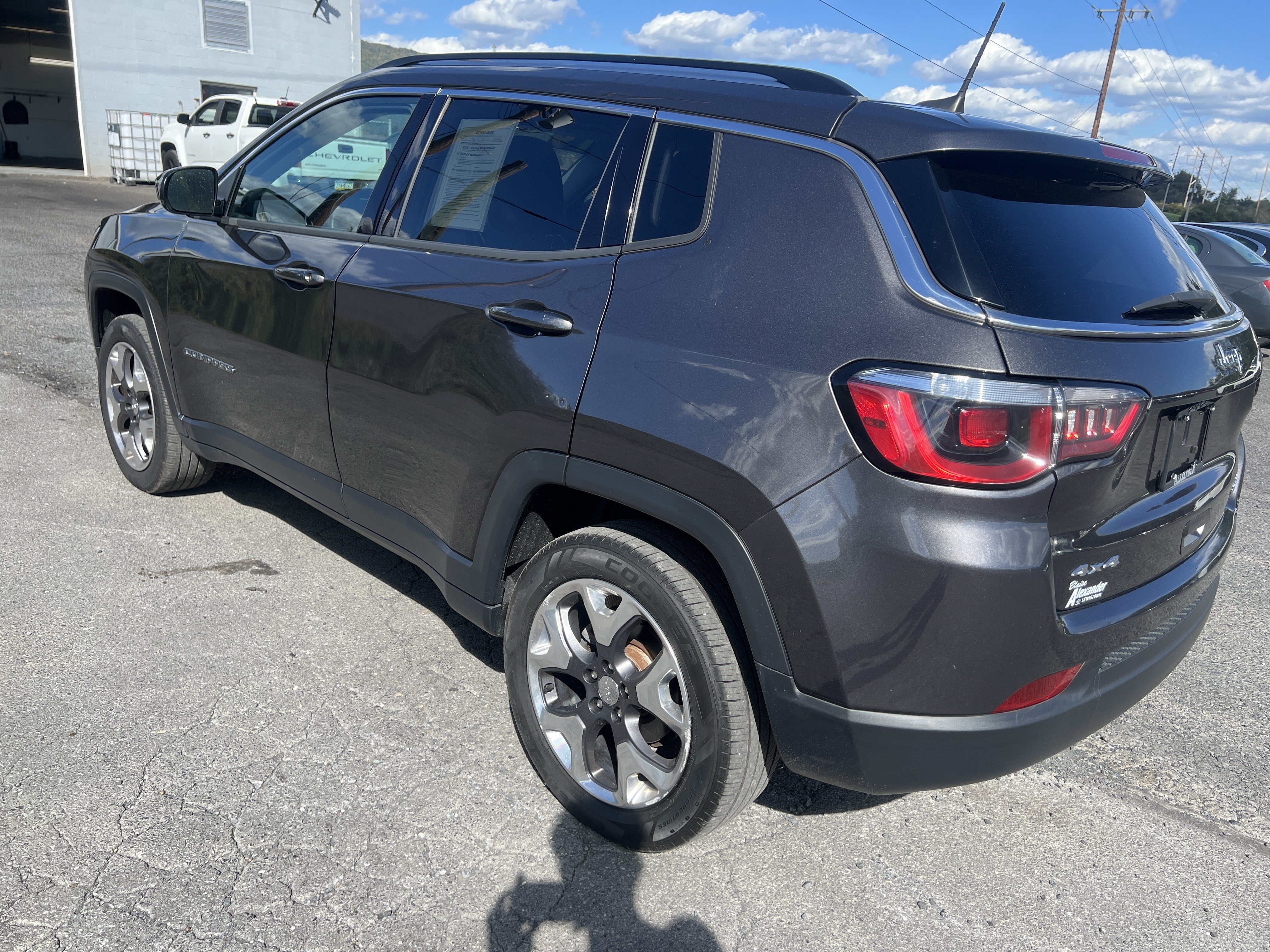 Used 2019 Jeep Compass Limited AWD/4WD image 6