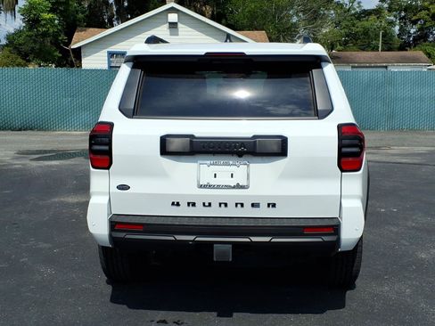 Used 2025 Toyota 4Runner TRD Off-Road Premium AWD/4WD image 4
