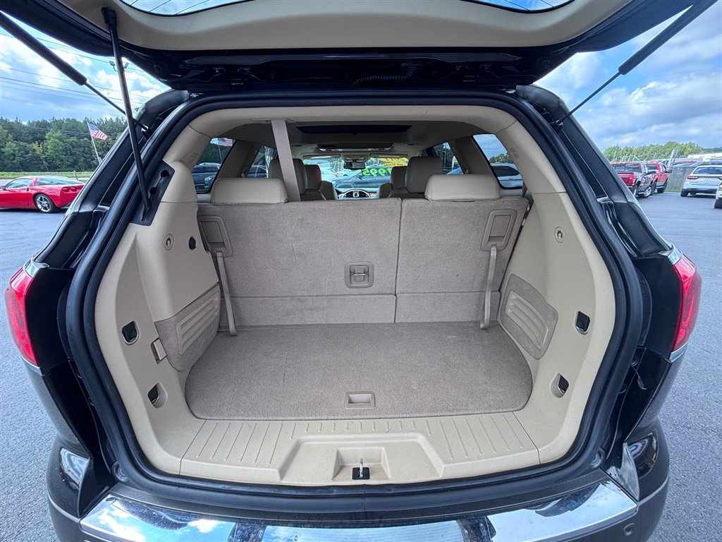 Used 2011 Buick Enclave CXL w/ Trailering Provision Package FWD image 24
