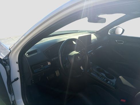 Used 2022 Honda Civic Sport image 9