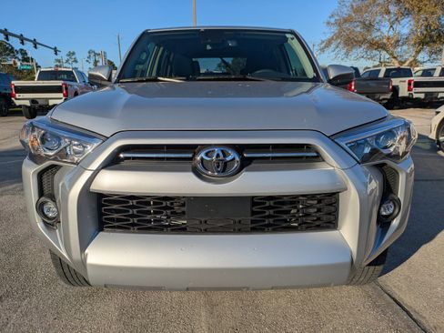 Used 2023 Toyota 4Runner SR5 image 9