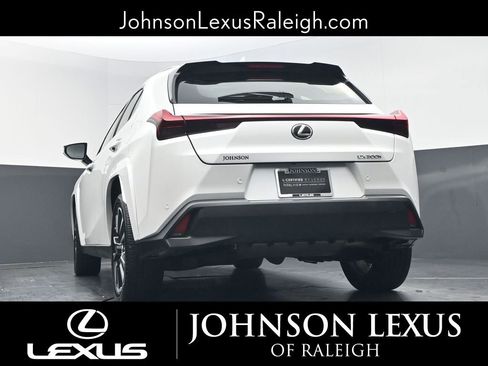 Used 2025 Lexus UX 300h FWD w/ Accessory Package (Z1) image 18