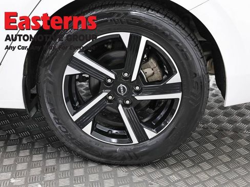 Used 2024 Nissan Sentra SV image 33