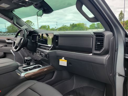 Used 2026 Chevrolet Silverado 1500 RST w/ Safety Package AWD/4WD image 34