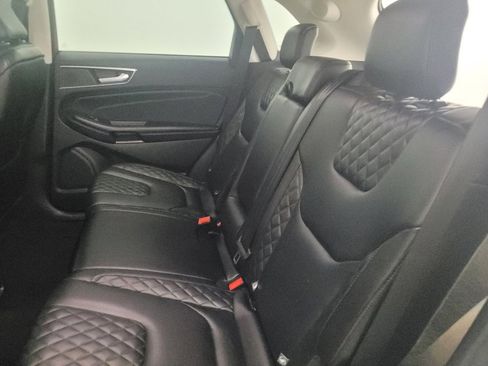 Used 2023 Ford Edge Titanium image 18