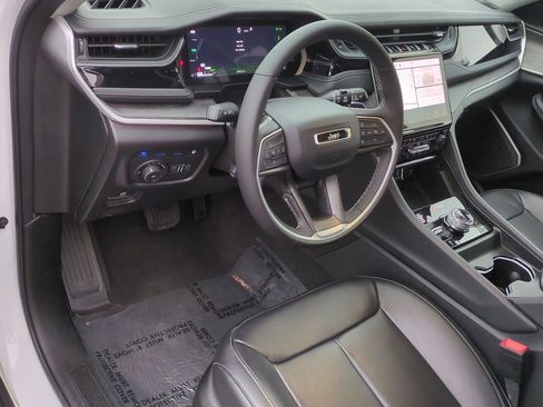 Used 2023 Jeep Grand Cherokee 4xe w/ Luxury Tech Group II image 9