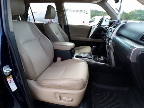 Used 2016 Toyota 4Runner Limited image 13