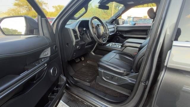 Used 2020 Ford Expedition XLT w/ Equipment Group 202A AWD/4WD image 9