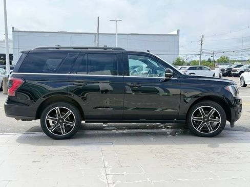 Used 2021 Ford Expedition Limited AWD/4WD image 8