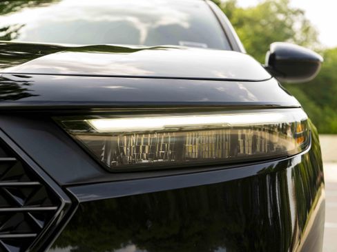 Used 2023 Honda Accord Sport image 11