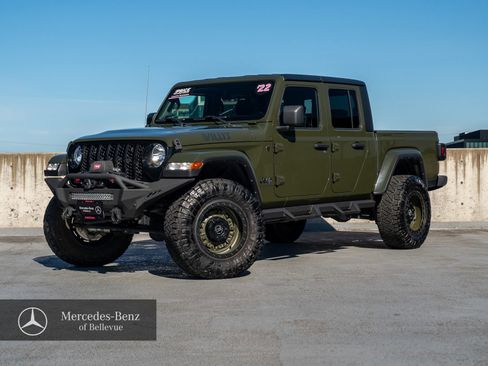 Used 2022 Jeep Gladiator Sport AWD/4WD image 1