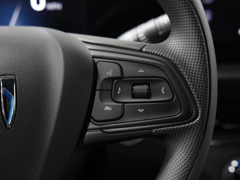 New 2025 Buick Envista Preferred image 31