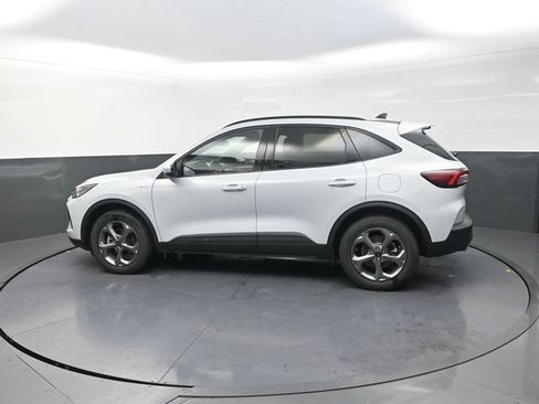 Used 2025 Ford Escape ST-Line Select AWD/4WD image 4