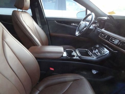 Used 2023 Lincoln Nautilus Reserve image 10