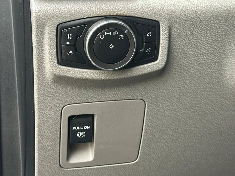 Used 2015 Ford F150 XL w/ Equipment Group 101A Mid AWD/4WD image 16
