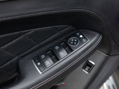Used 2015 Mercedes-Benz GL 450 4MATIC w/ Designo Black Leather Package image 41