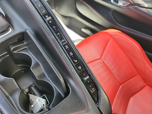 Certified 2021 Chevrolet Corvette Stingray Premium Conv w/ Z51 Performance Package image 24