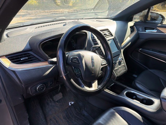 Used 2016 Lincoln MKC Select w/ Class II Trailer Tow Package AWD/4WD image 10