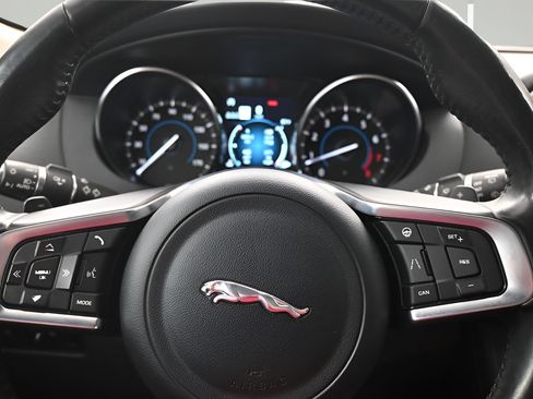 Used 2020 Jaguar F-PACE Prestige AWD/4WD image 20