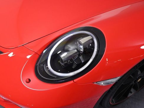 Certified 2018 Porsche 911 GT3 RWD image 25
