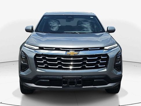 Used 2025 Chevrolet Equinox LT FWD image 12
