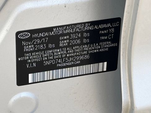 Used 2018 Hyundai Elantra SE FWD image 30