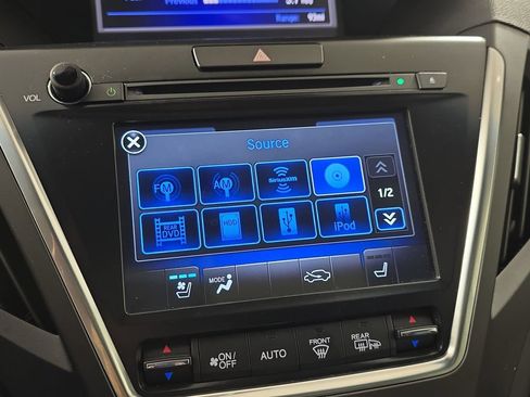 Used 2017 Acura MDX SH-AWD image 25