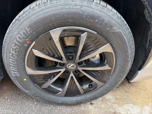 New 2026 Lexus RZ 450e AWD image 24