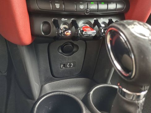 Used 2018 MINI Cooper 4-Door Hardtop FWD image 22