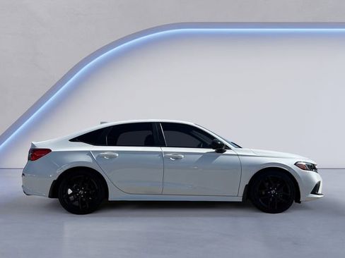 Used 2024 Honda Civic Sport image 4