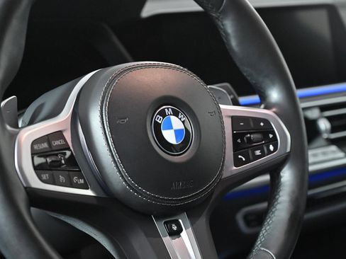 Used 2022 BMW X7 xDrive40i w/ M Sport Package image 12