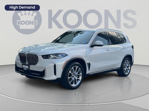Used 2024 BMW X5 xDrive40i w/ Premium Package AWD/4WD image 1
