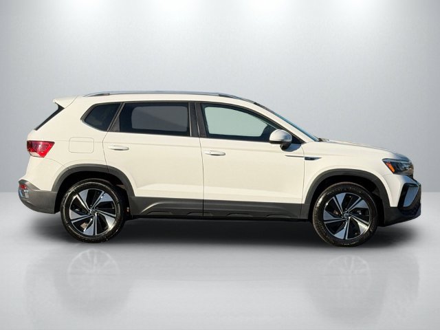 Used 2024 Volkswagen Taos SE AWD/4WD image 10