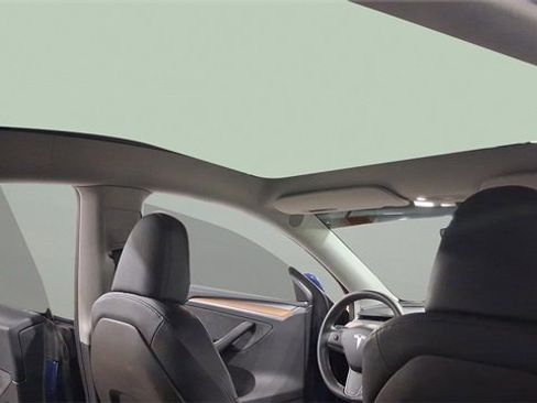 Used 2024 Tesla Model Y Performance image 16