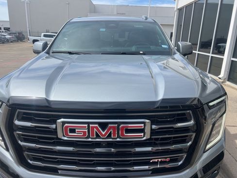 Used 2025 GMC Yukon AT4 w/ AT4 Premium Package image 10