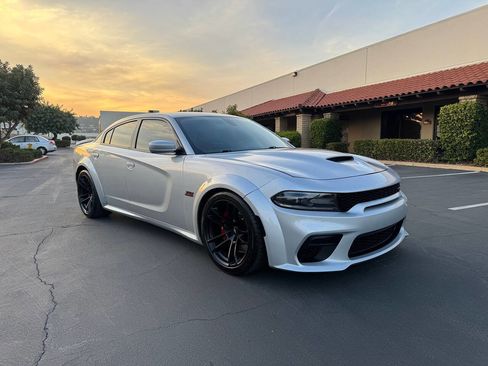 Used 2020 Dodge Charger Scat Pack image 7