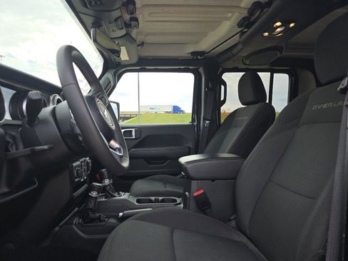 Used 2023 Jeep Gladiator Overland image 21