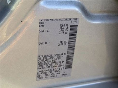 Used 2024 Nissan Altima 2.5 SV image 24