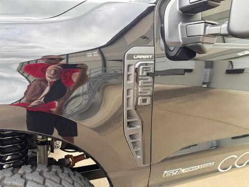 Used 2025 Ford F250 Lariat w/ Lariat Ultimate Package AWD/4WD image 18