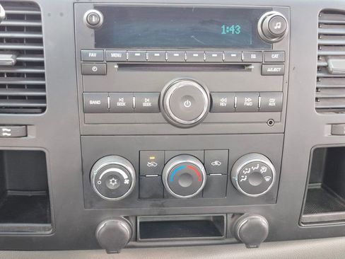 Used 2014 Chevrolet Silverado 3500 W/T image 16