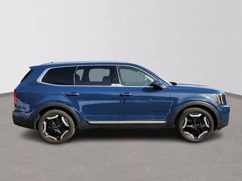 Used 2023 Kia Telluride S w/ S Sunroof Package image 7