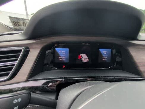 Used 2024 Volkswagen Atlas SEL AWD/4WD image 14