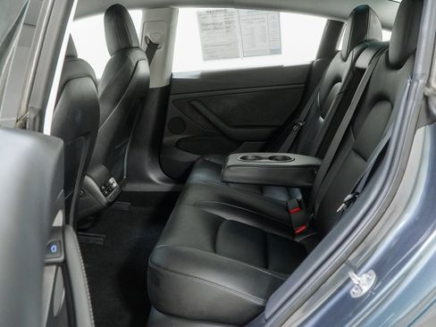 Used 2022 Tesla Model 3 Long Range image 38